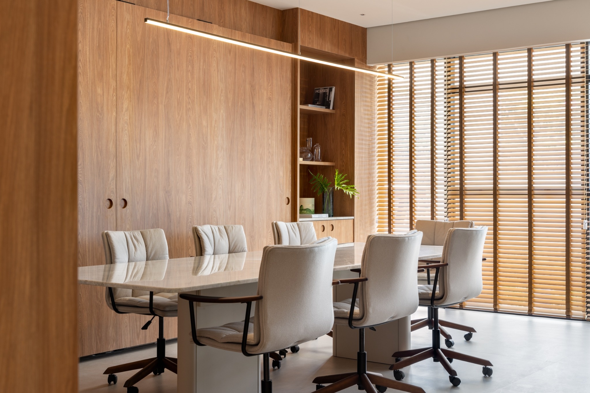 Sala de reunião — Bella Vista Empresarial